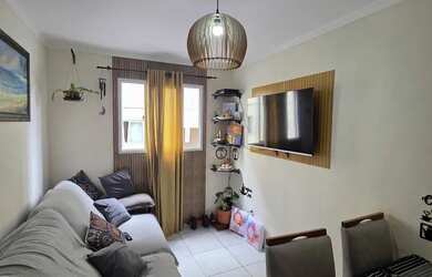 Imagem: O apartamento possui 3 Dormitórios, 1 Banheiro, 1 Vaga na garagem