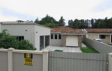 Imagem: A casa possui 3 Dormitórios, 200m² de Área e está localizado