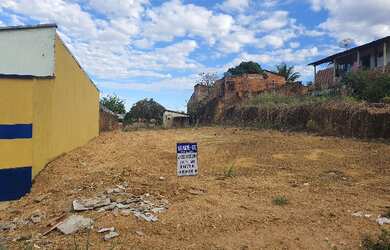 Imagem: O terreno possui 504m² de Área e está localizado em Centro