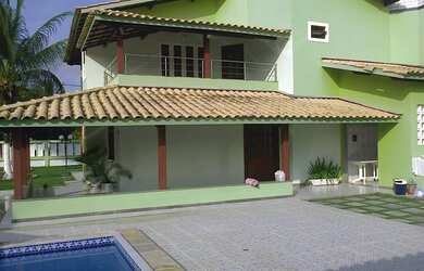 Imagem: A casa em condomínio possui 5 Dormitórios, 5 Banheiros, 5