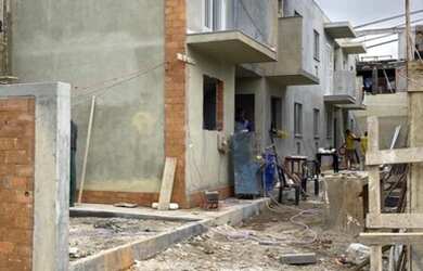 Imagem 3: Casas 1locaçao no colubande com ônibus pertinho pro rio