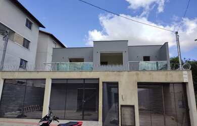 Imagem: A casa possui 2 Dormitórios, 1 Banheiro, 1 Vaga na garagem