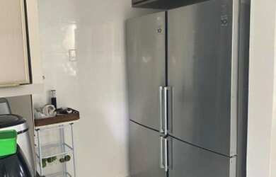 Imagem 13: CASA DE LUXO, MURO Alto!