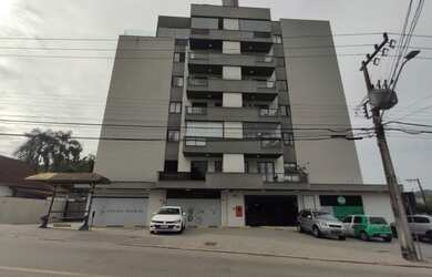 Imagem: O apartamento possui 3 Dormitórios, 1 Banheiro, 2 Vagas na