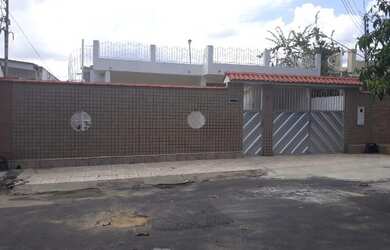 Imagem 2: Casa ao lado do Amazonas Shopping, entrada pela Djalma Batista