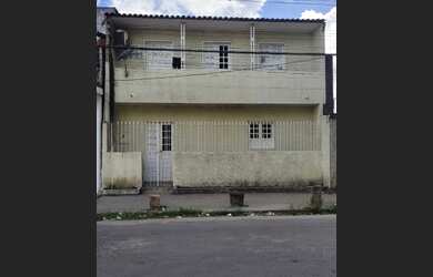 Imagem: A casa possui 2 Dormitórios, 2 Banheiros e está localizado