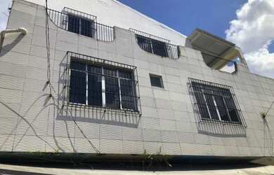 Imagem: A casa possui 3 Dormitórios, 3 Banheiros e está localizado