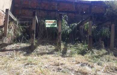 Imagem: O terreno possui 540m² de Área e está localizado em Parque