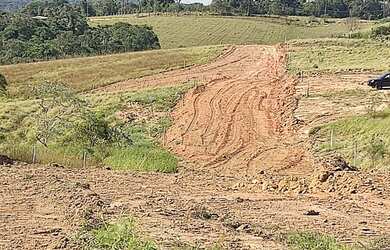 Imagem: O terreno possui 600m² de Área e está localizado em Centro
