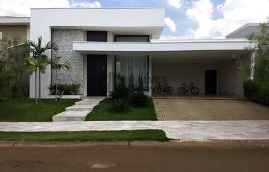 Imagem: A casa em condomínio possui 3 Dormitórios, 5 Banheiros, 4