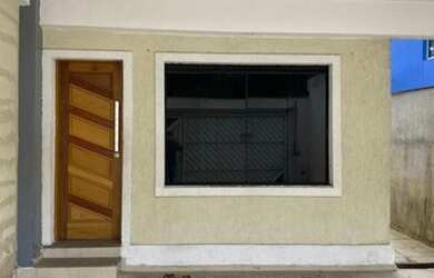 Imagem: A casa possui 3 Dormitórios, 3 Banheiros, 2 Vagas na garagem