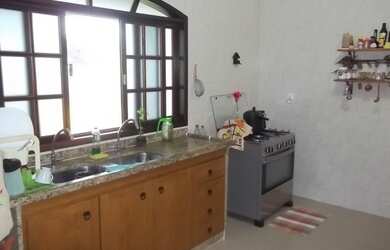 Imagem 9: sitio em marica. Piscina, Churrasqueira, VarandaeGuarda roupa