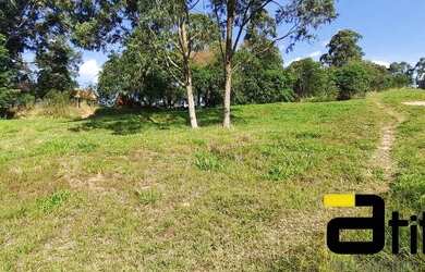 Imagem: O terreno possui 360m² de Área e está localizado em Sítio