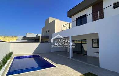 Imagem: A casa em condomínio possui 4 Dormitórios, 3 Banheiros, 4