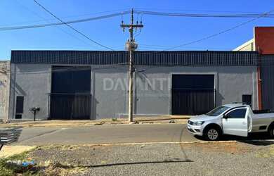 Imagem: O depósito possui 674m² de Área e está localizado em Parque