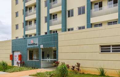 Imagem: O apartamento possui 2 Dormitórios, 1 Banheiro, 1 Vaga na garagem