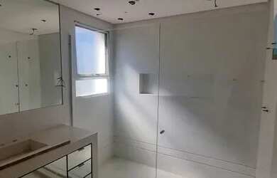 Imagem: O apartamento possui 4 Dormitórios, 5 Banheiros, 4 Vagas na