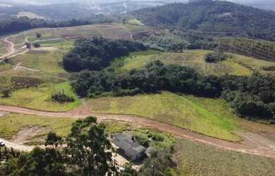 Imagem 3: Lote/Terreno para venda possui 600 metros quadrados em Jardim Lavapes das Graças - Cotia