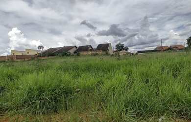 Imagem: O terreno possui 390m² de Área e está localizado em Setor