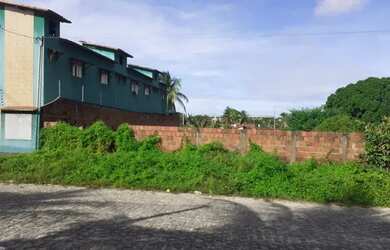 Imagem: O terreno possui 450m² de Área e está localizado em Santa