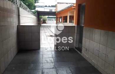 Imagem: A casa possui 2 Dormitórios, 1 Banheiro, 3 Vagas na garagem