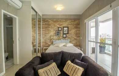 Imagem: O apartamento possui 1 Dormitório, 1 Banheiro, 1 Vaga na garagem