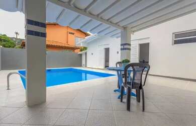 Imagem: O studio possui 1 Dormitório, 1 Banheiro, 90m² de Área e