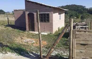 Imagem 2: Casa em Araruama. 330m² de Área, 4 Vagas na garageme2 Dormitórios