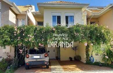 Imagem: A casa em condomínio possui 3 Dormitórios, 4 Banheiros, 2