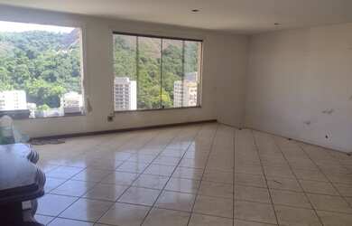 Imagem 2: Laranjeiras, Excelente Casa 4 Qts + Deps, Garagem, Vista Linda
