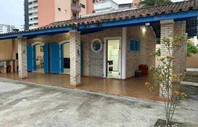 Imagem: A casa possui 2 Dormitórios, 1 Banheiro, 5 Vagas na garagem