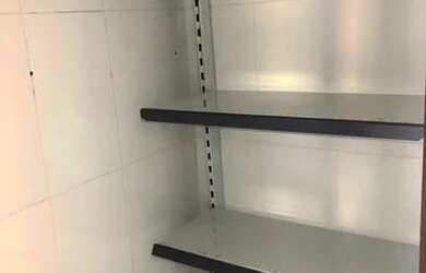 Imagem 3: Linda Casa em Condomínio Fechado com 4 suítes, Gabinete e Home Buraquinho - Lauro de Freit