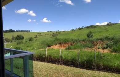 Imagem: O apartamento possui 2 Dormitórios, 2 Banheiros e 74m² de