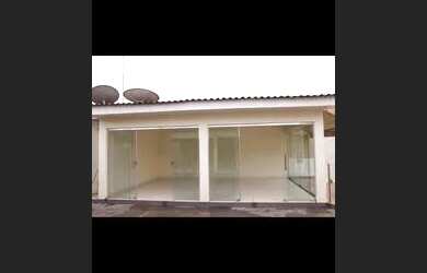 Imagem 3: Vende-se essa linda casa. Piscina, Churrasqueira, Guarda roupae30m² de...