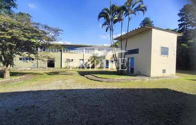 Imagem: O depósito possui 5 Vagas na garagem, 46.000m² de Área, Imóvel