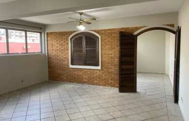 Imagem: O apartamento possui 1 Banheiro, 50m² de Área e está localizado