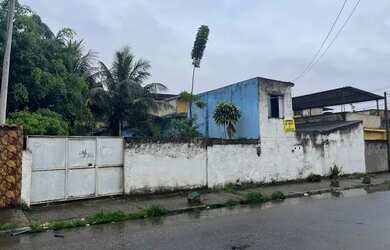 Imagem: A casa possui 5 Dormitórios, 4 Banheiros, 5 Vagas na garagem