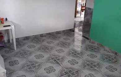 Imagem: A casa possui 2 Dormitórios, 1 Banheiro, 1 Vaga na garagem