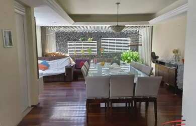 Imagem: O apartamento possui 4 Dormitórios, 3 Banheiros, 2 Vagas na