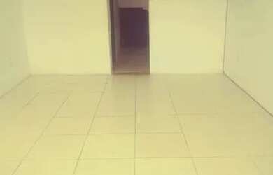 Imagem: A casa possui 1 Dormitório e 1 Banheiro e está localizado