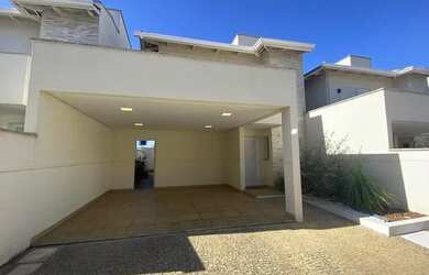 Imagem: A casa em condomínio possui 3 Dormitórios, 5 Banheiros, 2