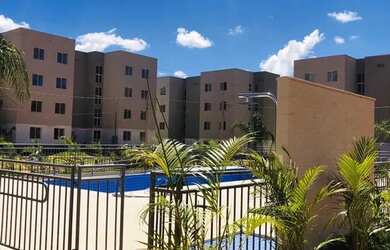 Imagem: O apartamento possui 2 Dormitórios, 1 Banheiro, 1 Vaga na garagem