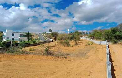Imagem: O terreno possui 1.000m² de Área e está localizado em Lagoa