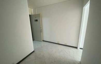 Imagem: O depósito possui 30m² de Área e está localizado em Méier