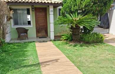 Imagem: A casa possui 2 Dormitórios, 1 Banheiro, 1 Vaga na garagem