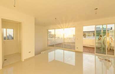 Imagem 12: Cobertura duplex com 03 dormitórios sendo 01 suíte e 01 vaga de garagem...