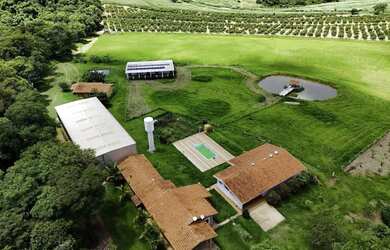 Imagem 2: Ótimo sítio em abacate montado de porteira fechada no interior de São...