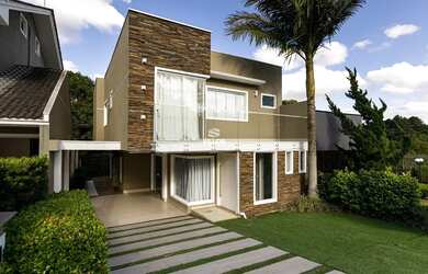 Imagem: A casa em condomínio possui 3 Dormitórios, 4 Banheiros, 2