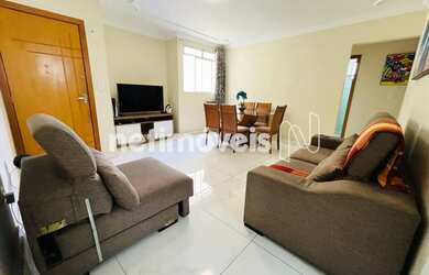 Imagem: O apartamento possui 3 Dormitórios, 2 Banheiros, 1 Vaga na