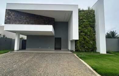 Imagem: A casa possui 3 Dormitórios, 4 Banheiros, 238m² de Área e